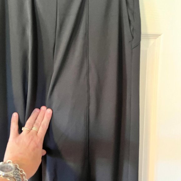 Old Navy, Women's High-Waisted PowerSoft Wide-Leg Pants, Black, Medium - Picture 4 of 6